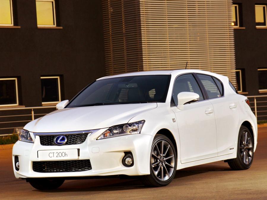  Lexus CT200h F-Sport 2011 года  (ZA) (фото 9 из 12)